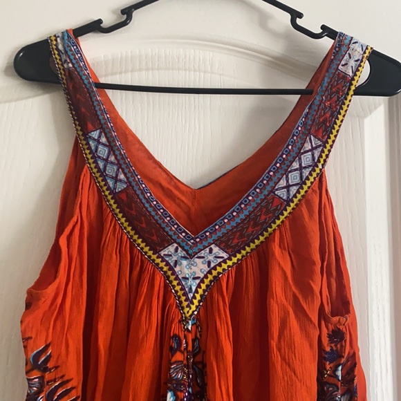 Dress - Picture 2 of 5